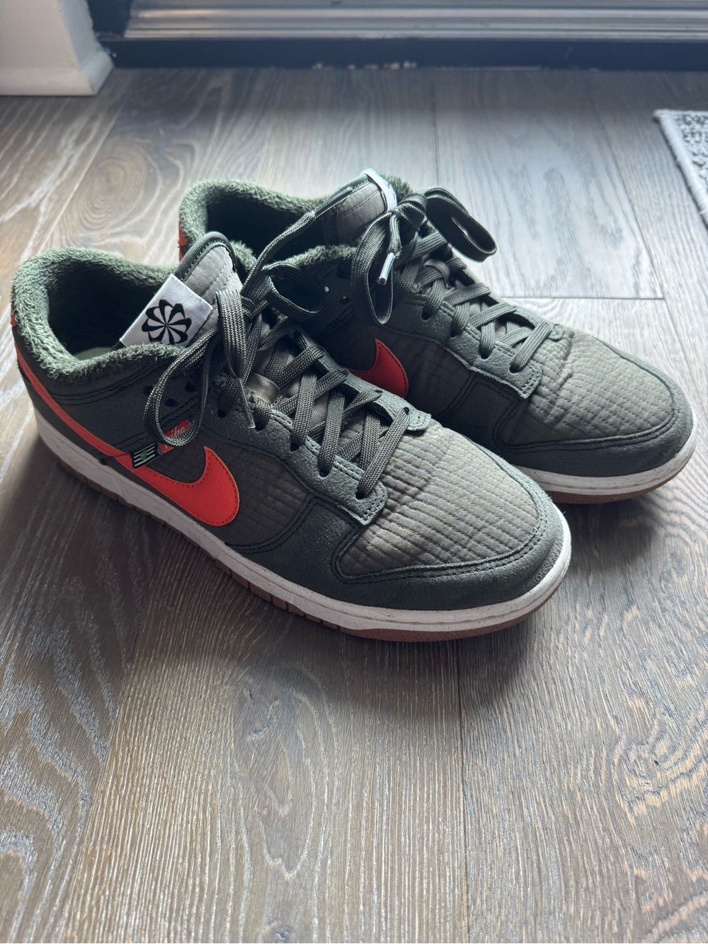 Nike Men's Dunk Low Next Nature DD3358-300 Size 9.5 Sequioia Green / Orange